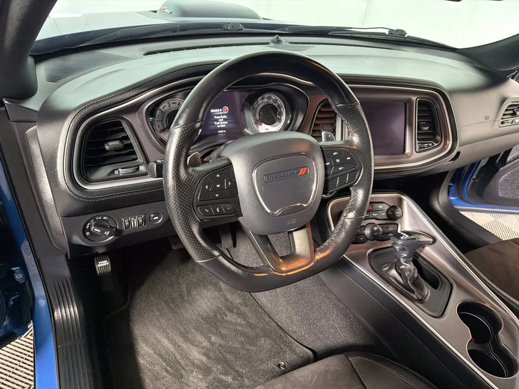 Used 2022 Frostbite Dodge R/T Scat Pack image 8