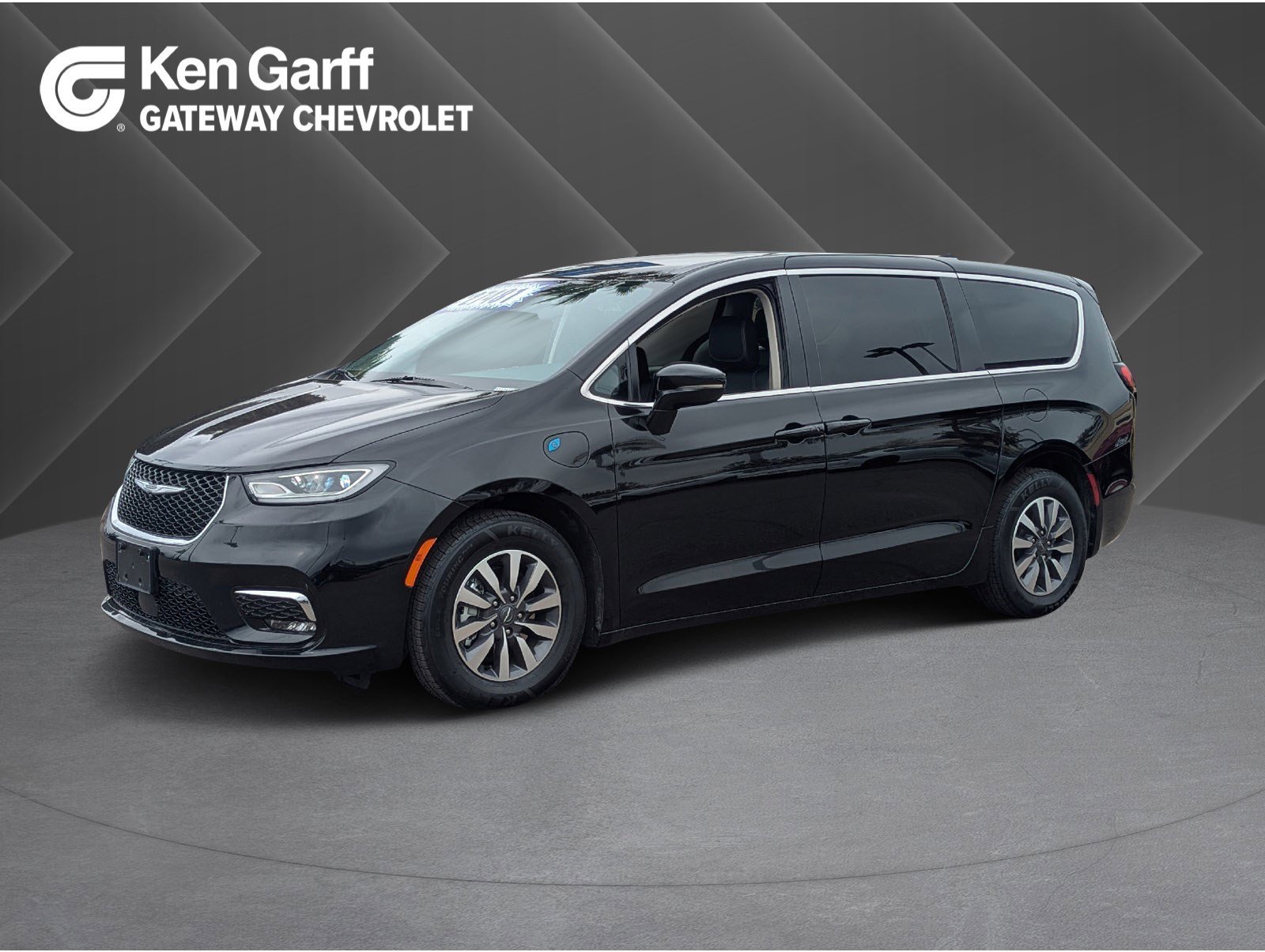 2024 Chrysler Pacifica PHEV Select