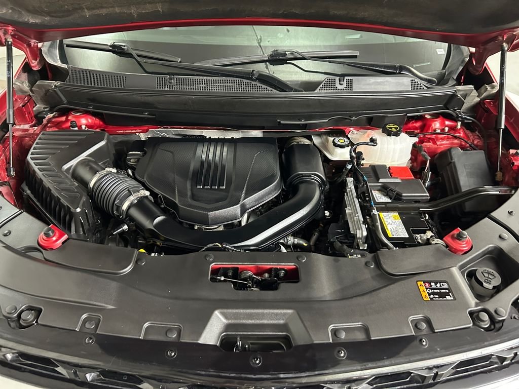 Used 2025 Red Chevrolet Z71 image 21