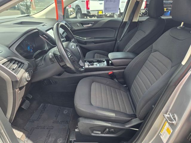 Used 2020 Silver Ford SE image 11