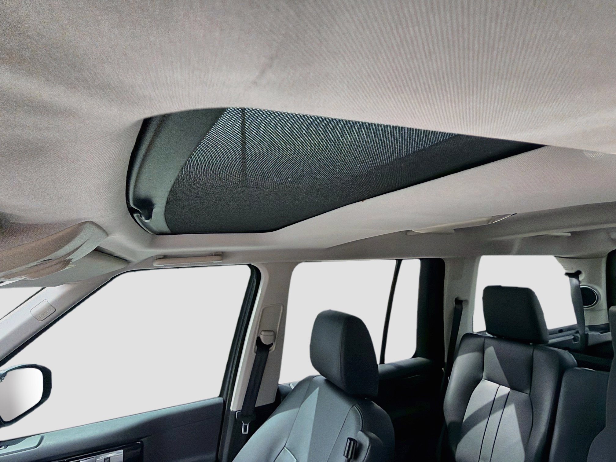 Used 2016 Gray Land Rover HSE image 26