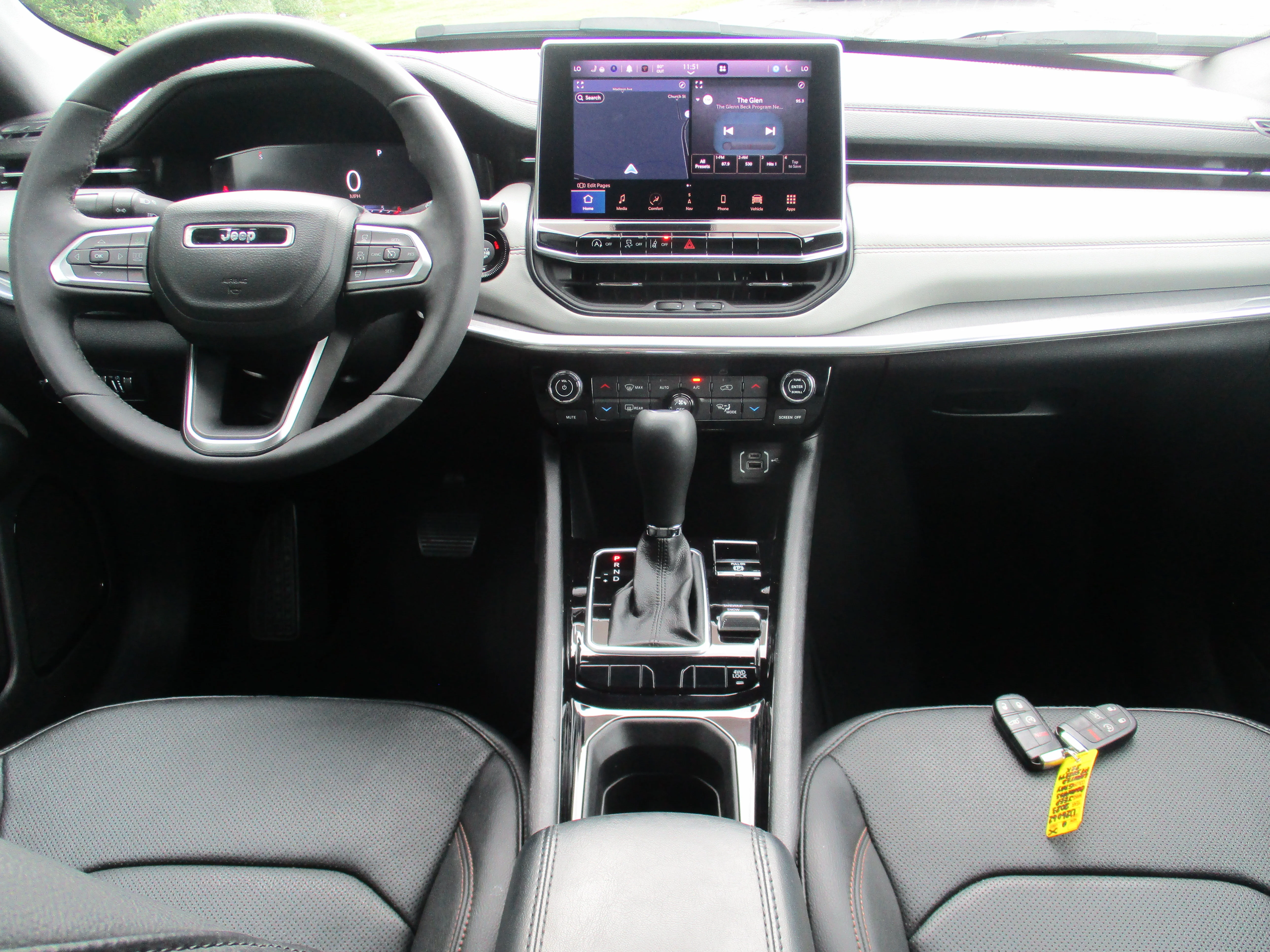 Used 2023 Granite Crystal Metallic Clearcoat Jeep Limited image 6