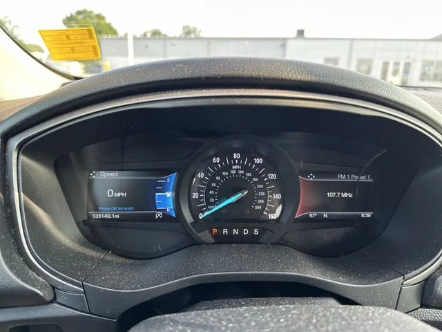Used 2018 Silver Ford SE image 12