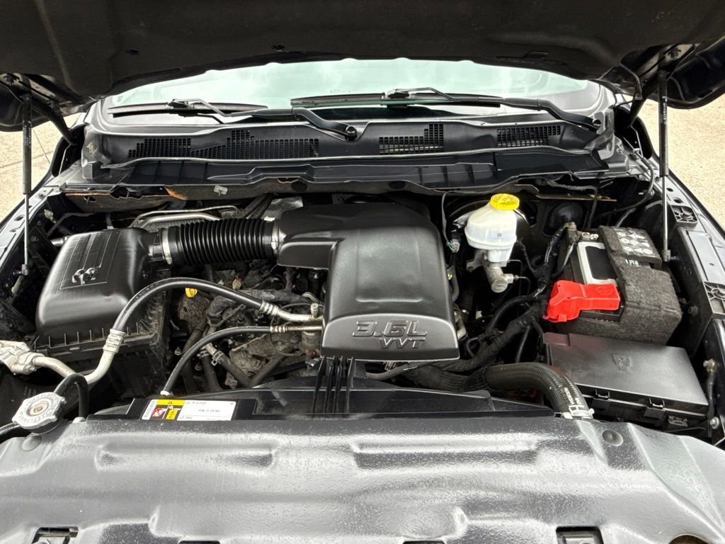 Used 2021 Gray Ram SLT image 12