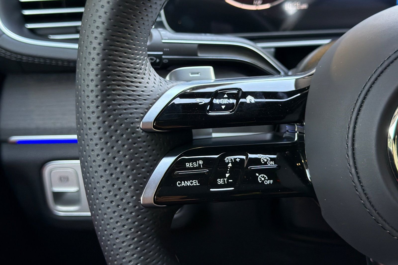New 2026 Selenite Grey Metallic Mercedes-Benz GLE 450 Coupe image 29