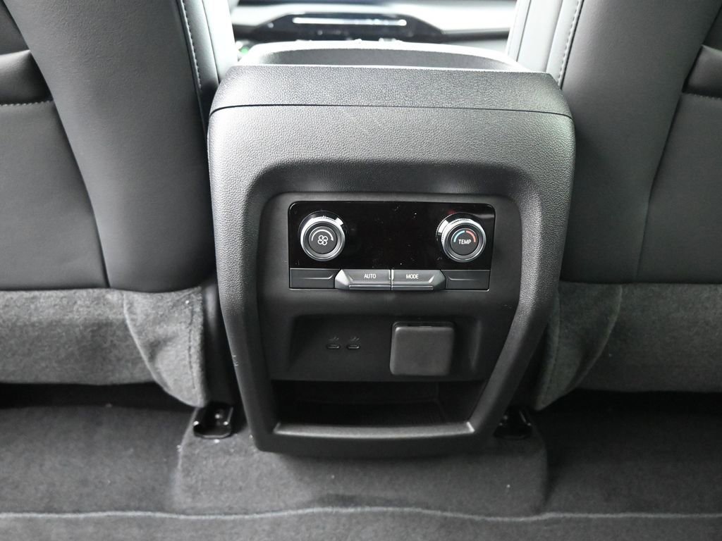 2026 Buick Enclave Sport Touring - Photo 18