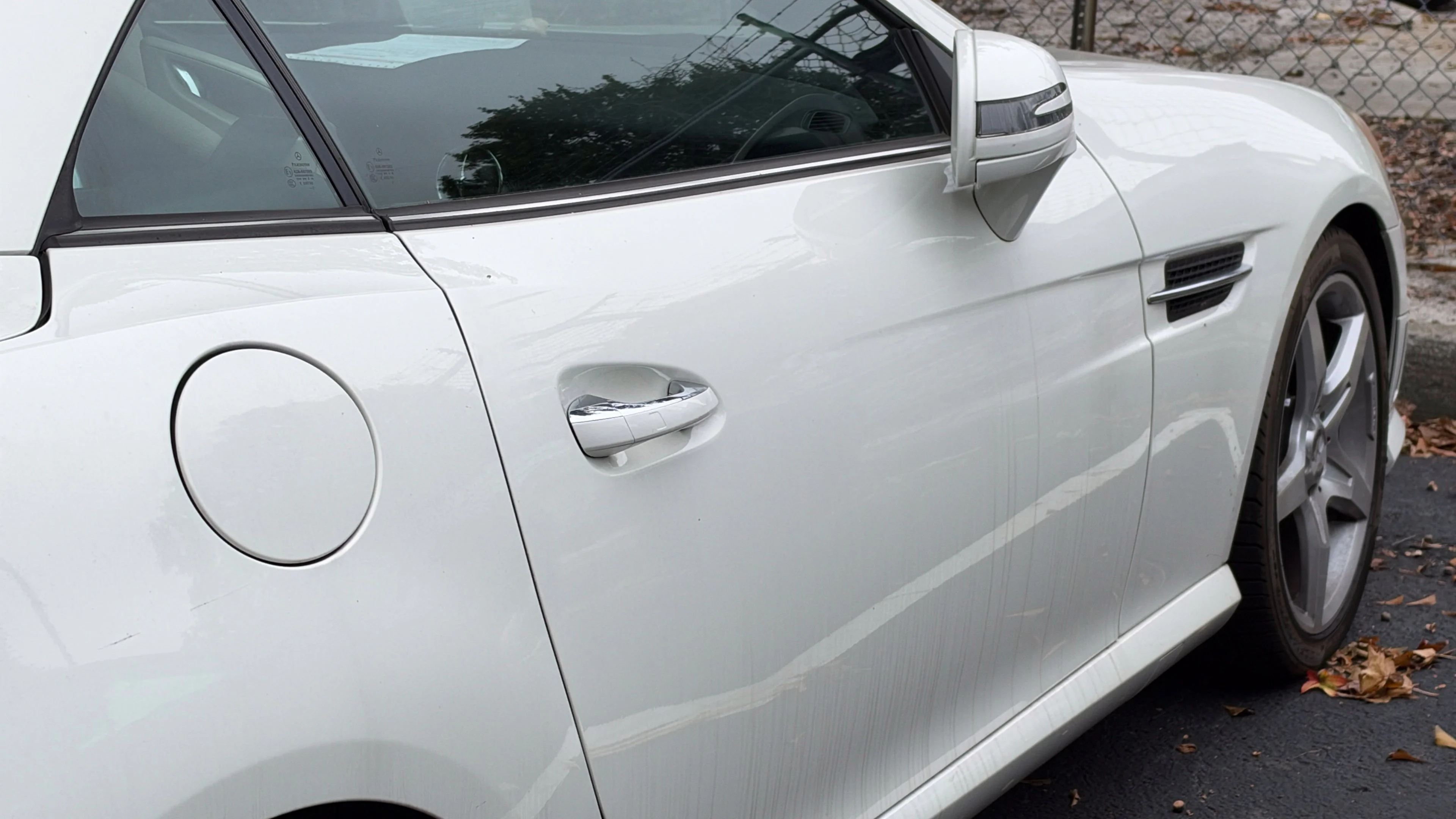 Used 2013 Arctic White Mercedes-Benz SLK 250 image 10