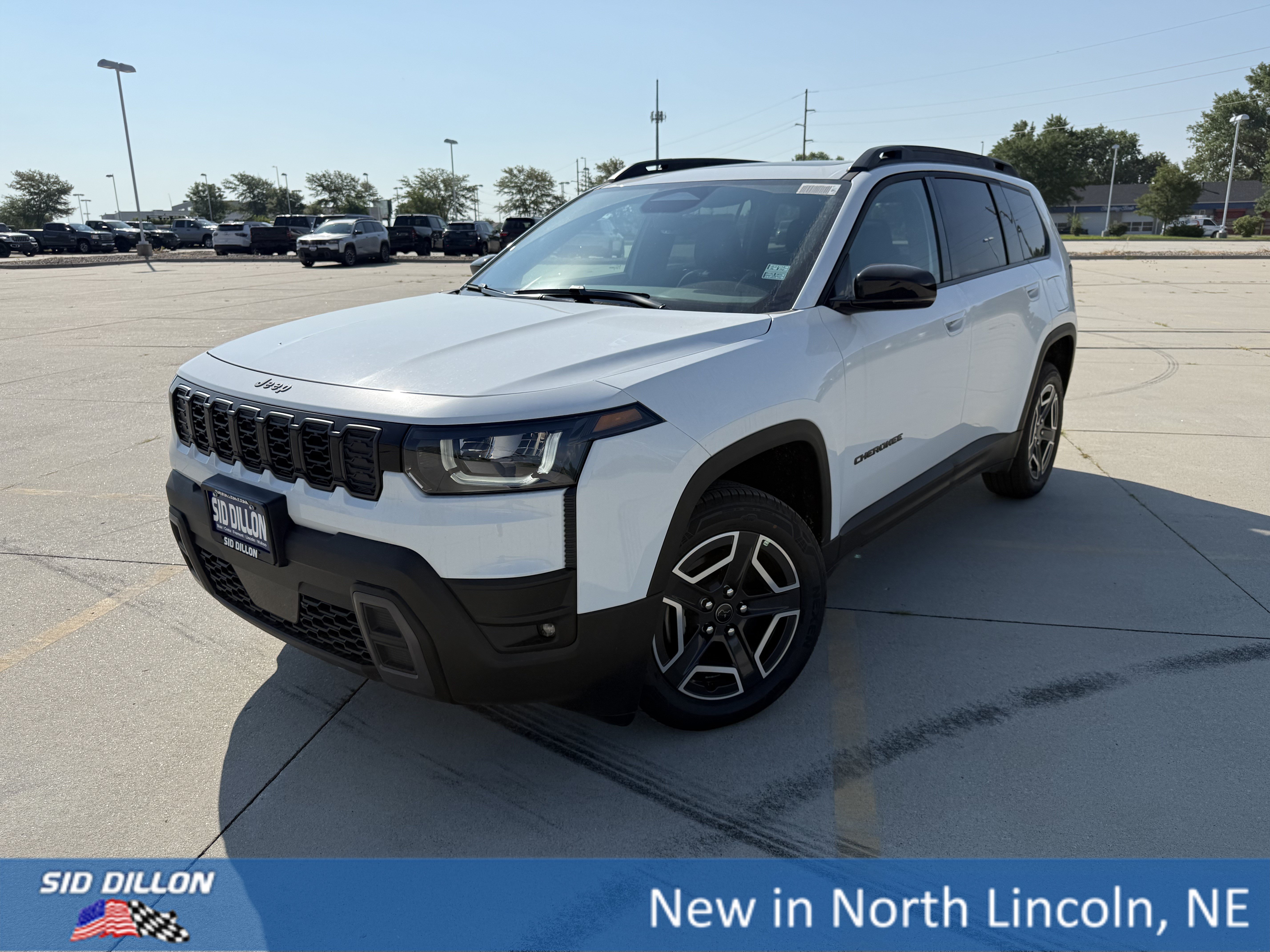 Bright White Clearcoat 2026 Jeep Cherokee SUV / Crossover Four-Wheel Drive