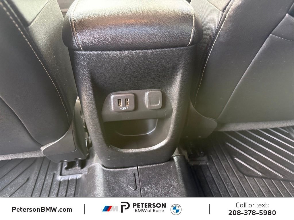 Used 2022 Gray GMC Denali image 18
