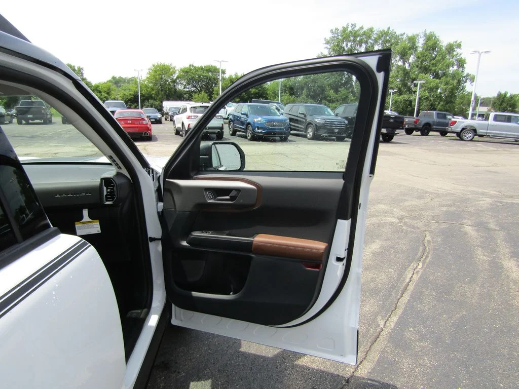 New 2026 Oxford White Ford Outer Banks® image 38