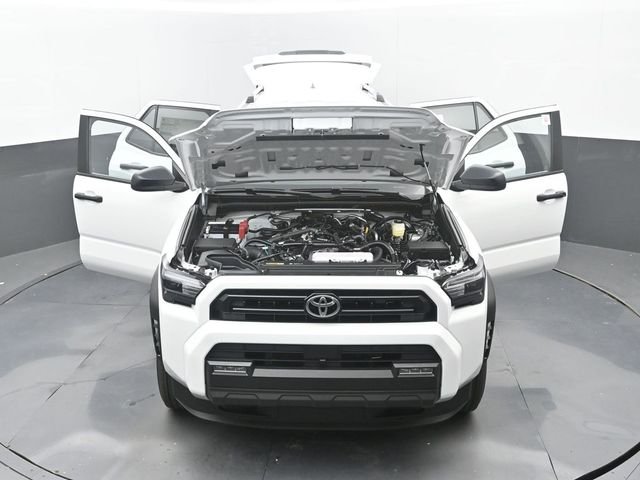 New 2026 Ice Cap Toyota SR5 image 32