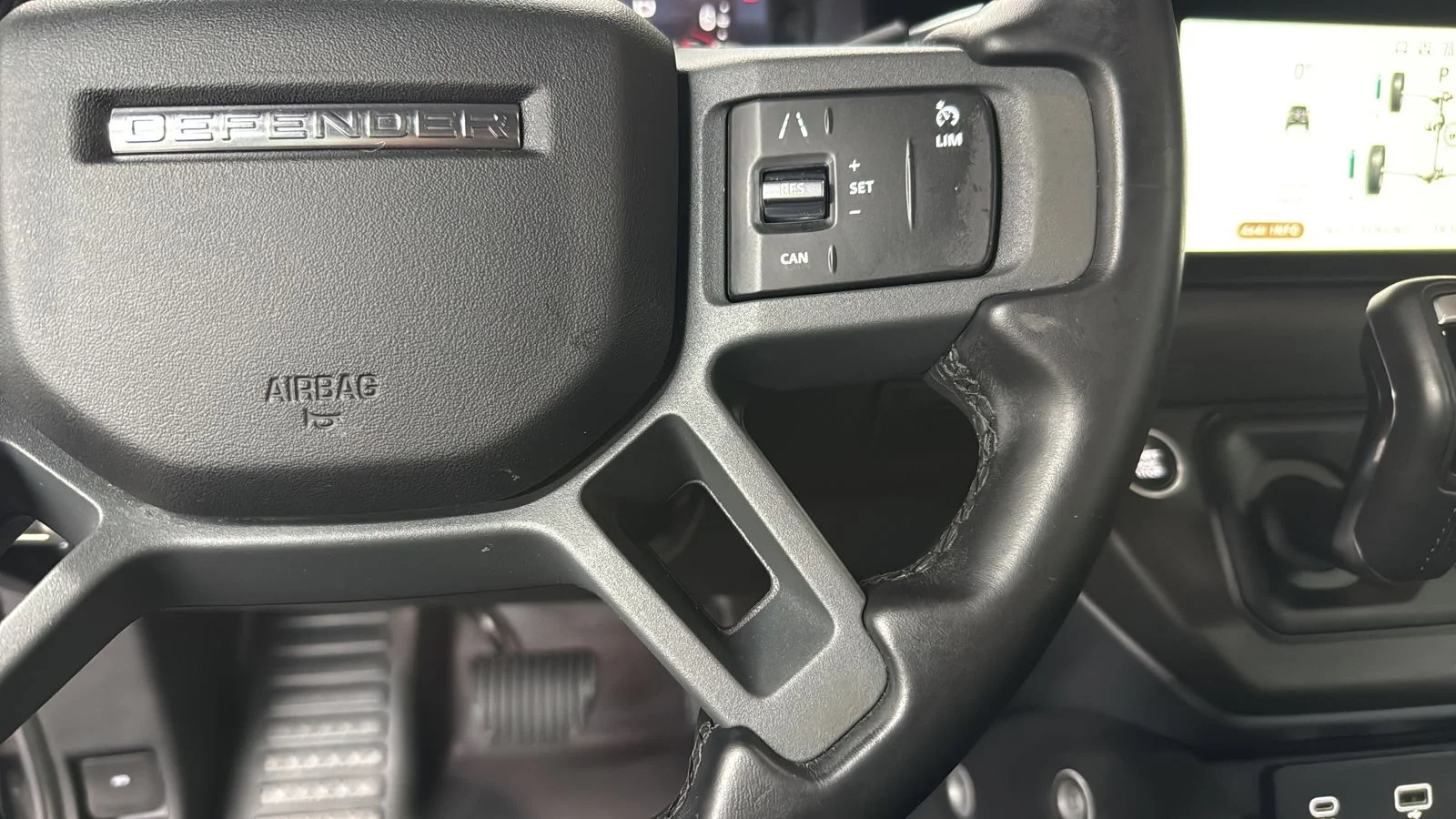 Used 2021  Land Rover X-Dynamic SE image 15