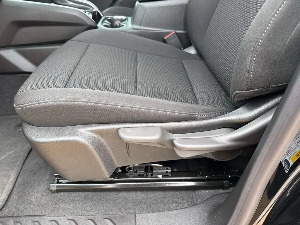 New 2026 Onyx Black GMC Elevation image 28