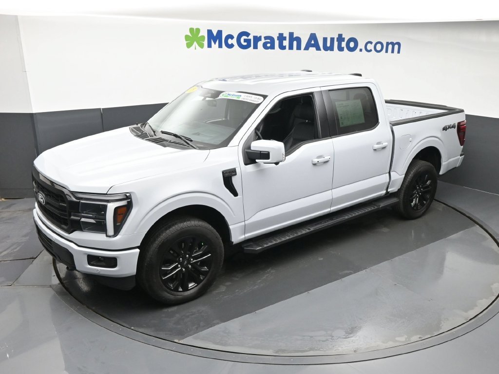 Used 2025 White Ford Lariat image 23