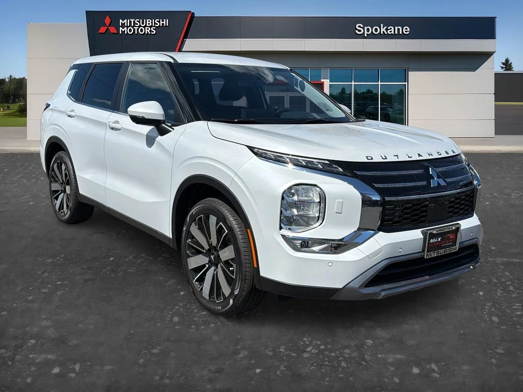 2026 Mitsubishi Outlander SE S-AWC's photo