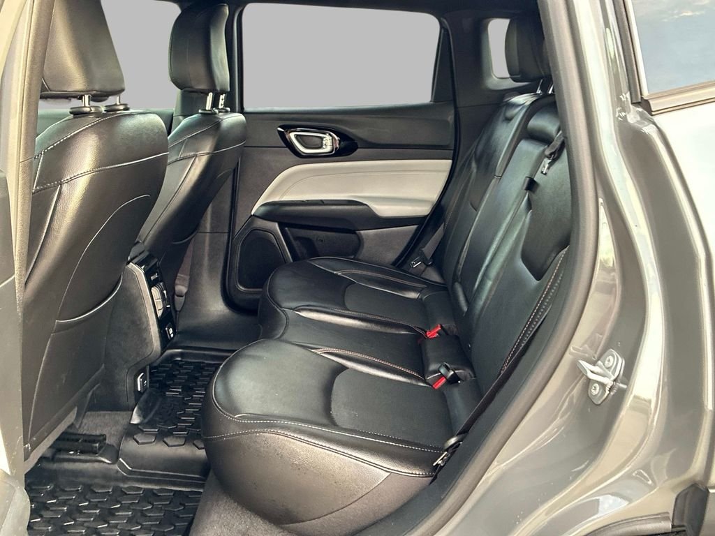 Used 2023 Gray Jeep Limited image 15