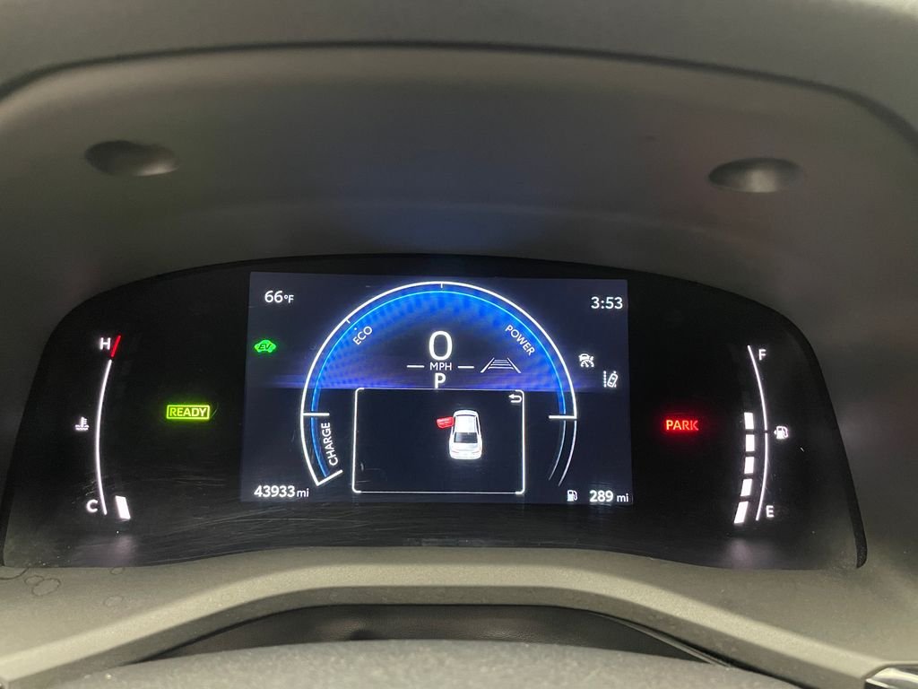 Used 2025 Silver Toyota LE image 23