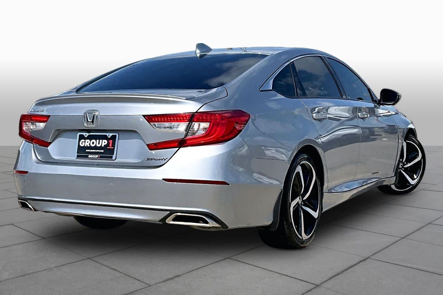 Used 2020 Lunar Silver Metallic Honda Sport image 13