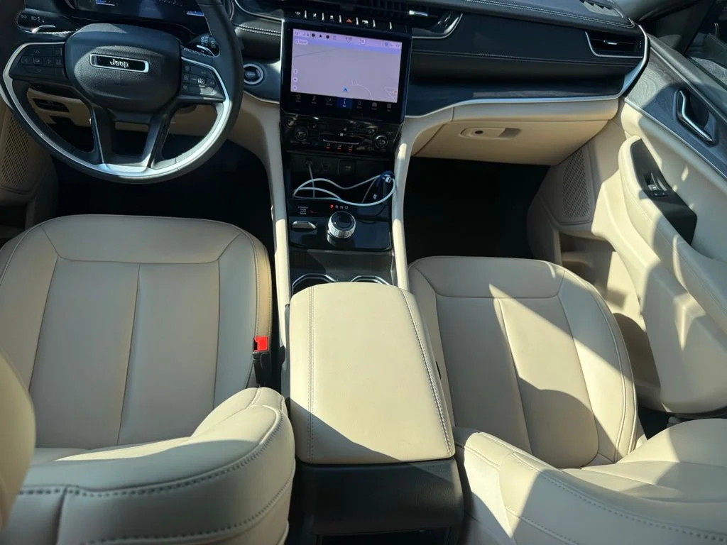 Certified Used 2024 White Jeep Limited image 39