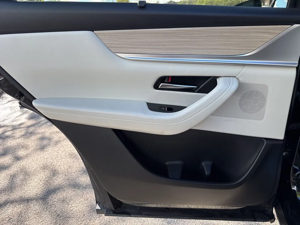 2025 Mazda CX-90 Premium Plus Package - Photo 32