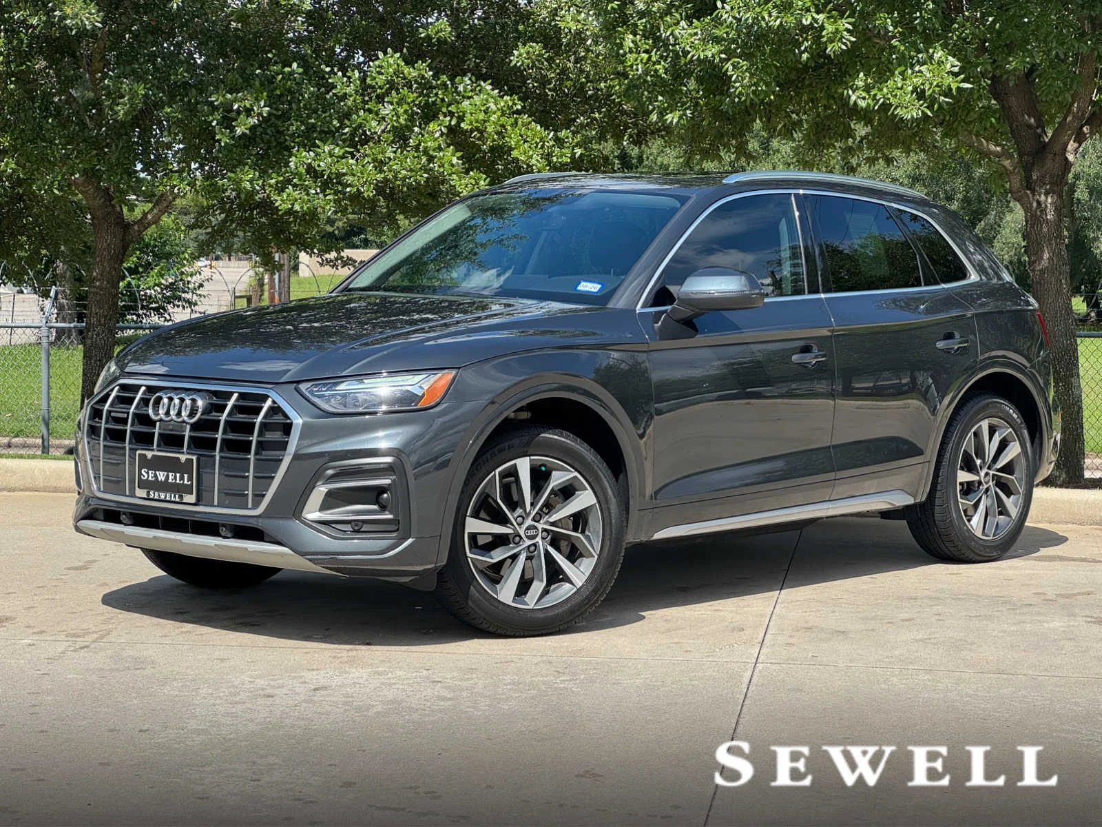 2021 Audi Q5 45 Premium Plus's photo