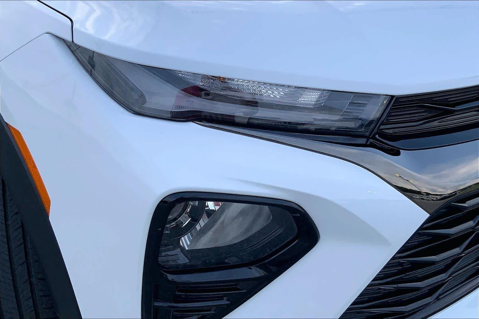 Used 2023 Summit White Chevrolet RS image 24