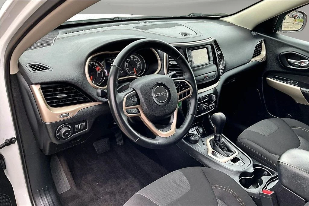 2017 Jeep Cherokee Latitude - Photo 18