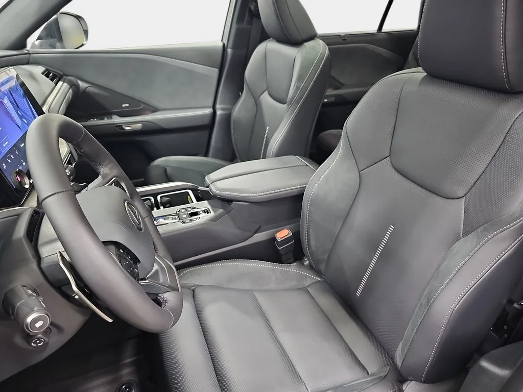 New 2026 Wind Chill Pearl Lexus LUXURY AWD image 14