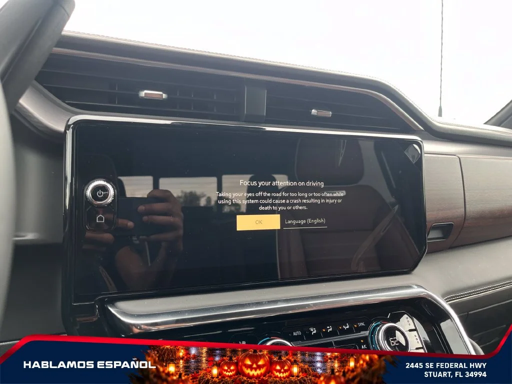 New 2026 Glacier White Tricoat GMC Denali Ultimate image 30