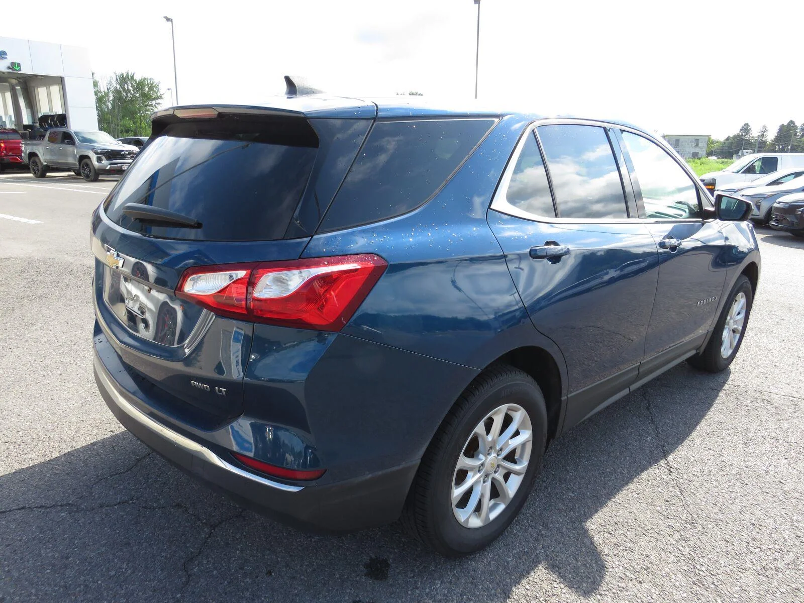 Used 2020 PACIFIC BLUE METALLIC Chevrolet LT image 5