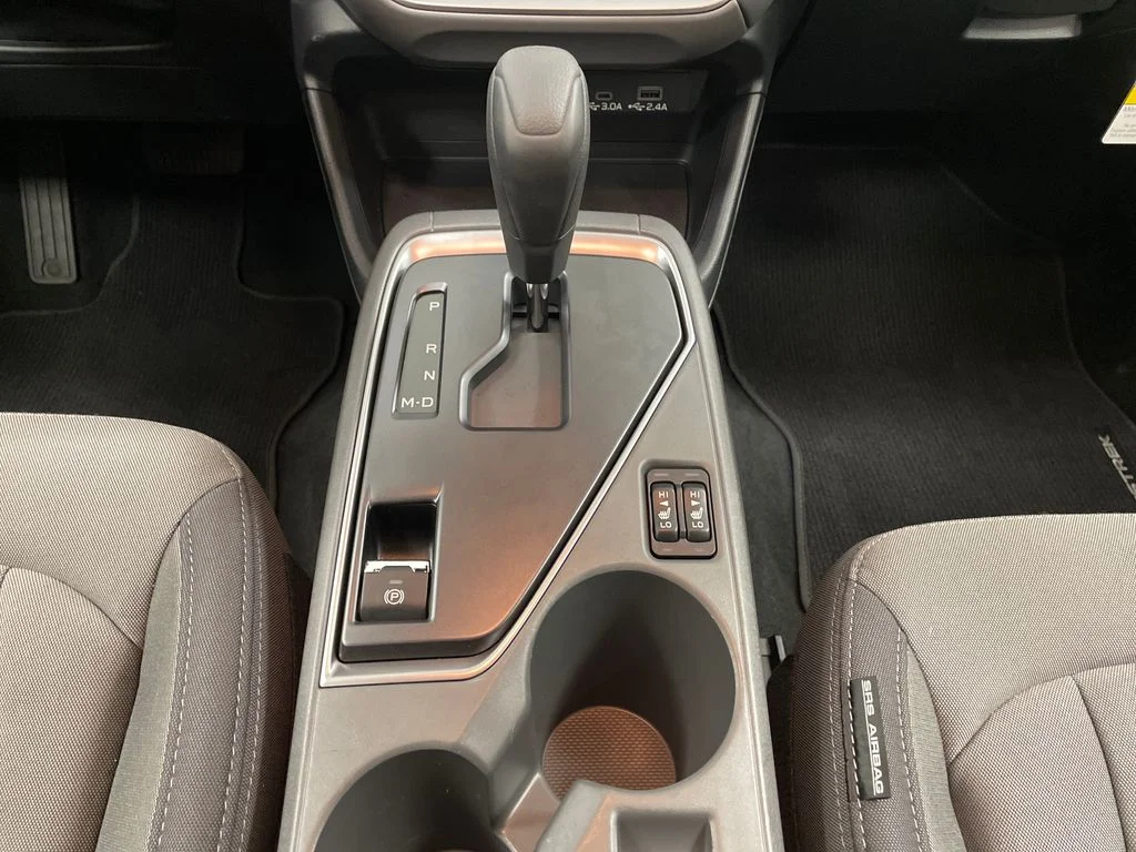 Used 2025 Crystal White Pearl Subaru Premium image 15