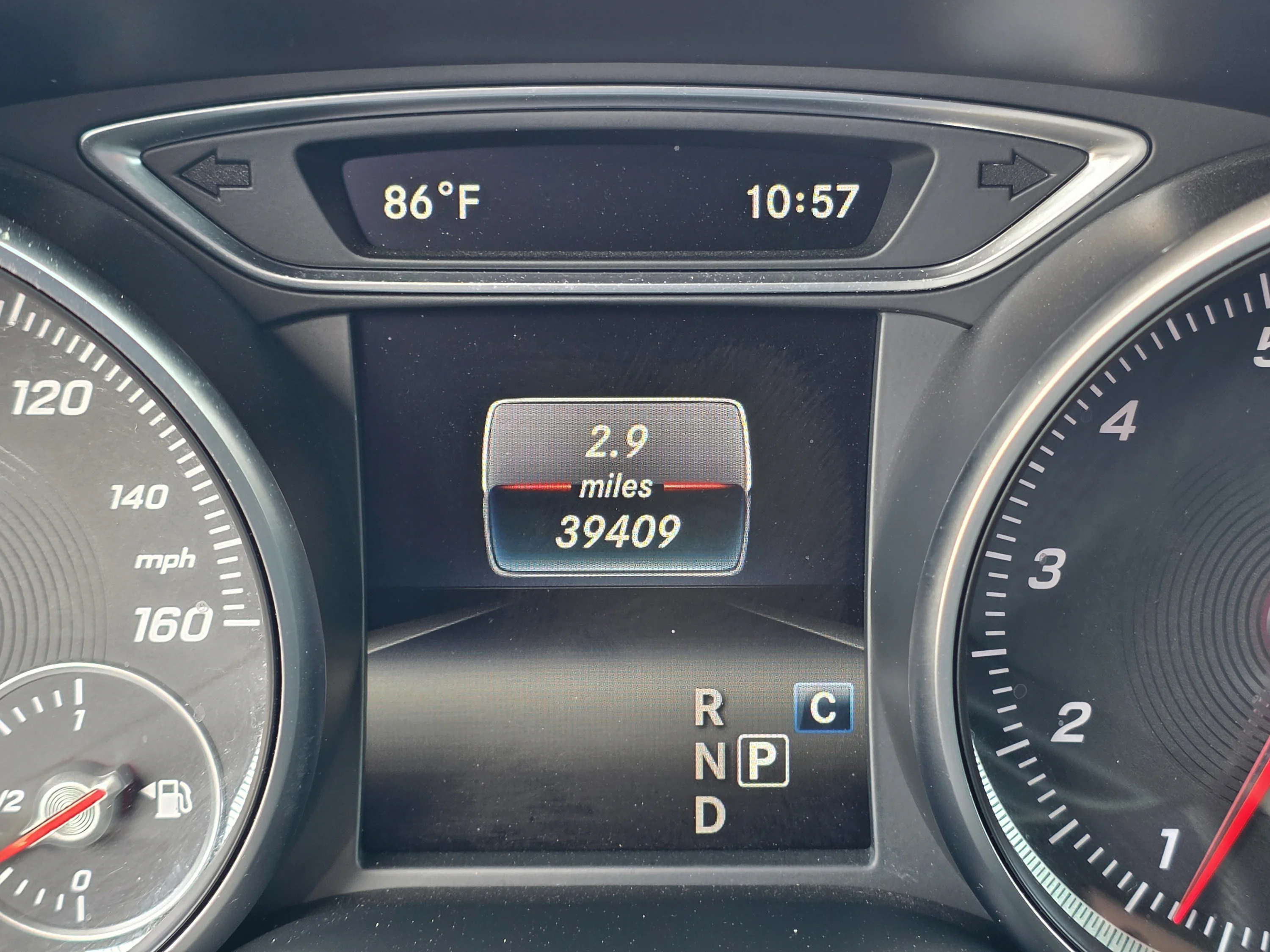 Used 2020 Cosmos Black Metallic Mercedes-Benz GLA 250 image 37