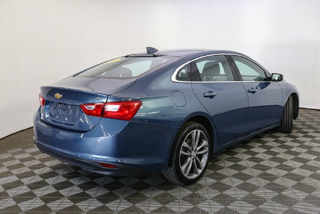 Used 2025 Blue Chevrolet LT image 12