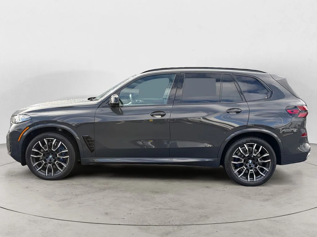 2026 BMW X5 M60i - Photo 4