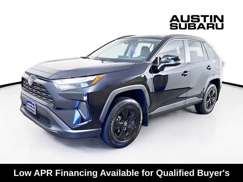 Used 2025 Midnight Black Metallic Toyota XLE image 3