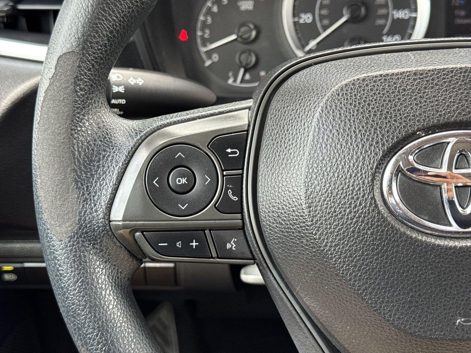 2021 Toyota Corolla LE - Photo 18