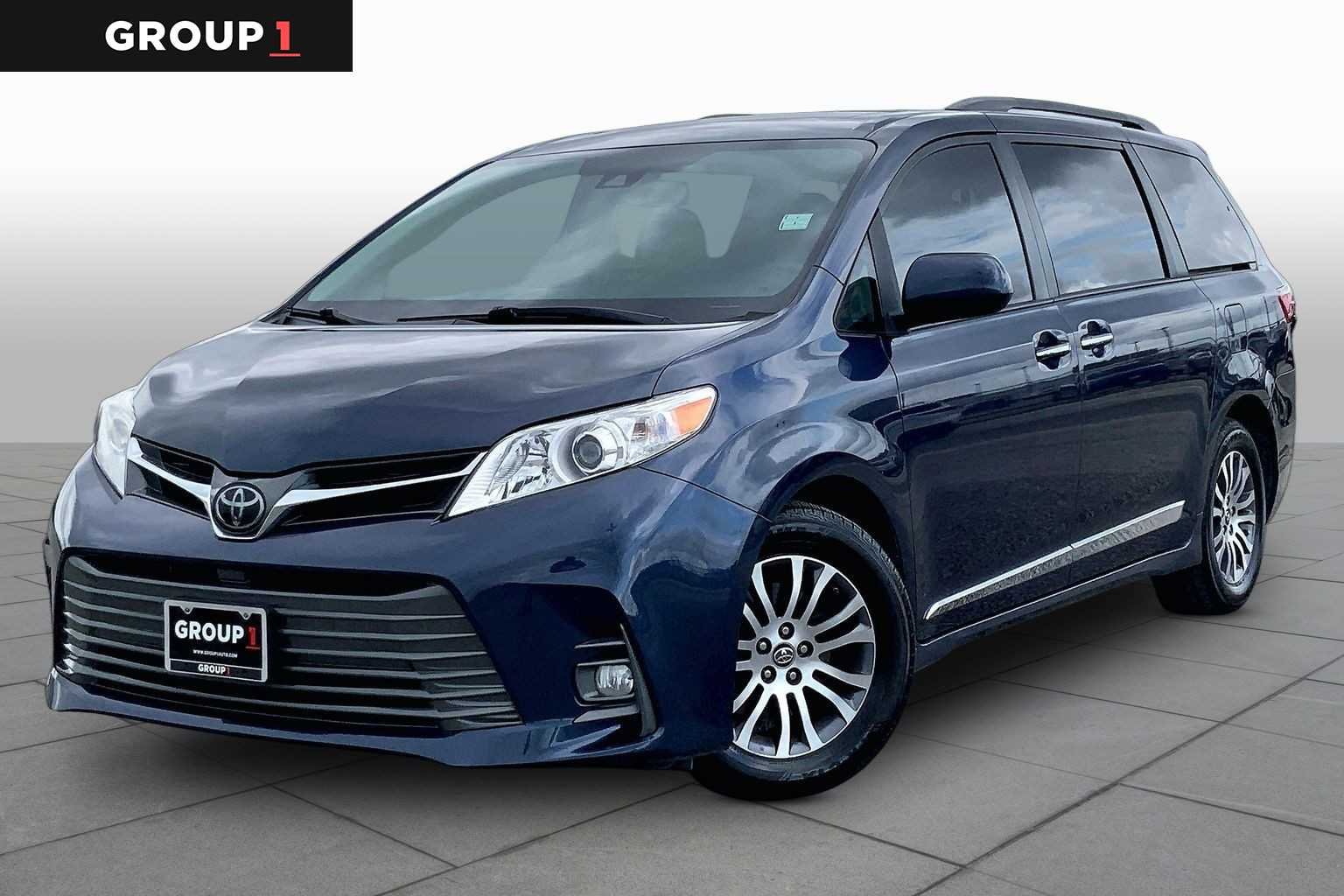 2020 Toyota Sienna XLE Premium
