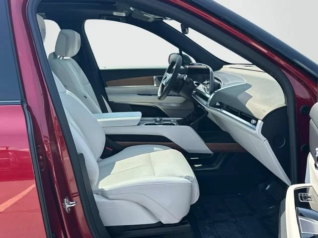 2026 Cadillac VISTIQ Sport - Photo 22
