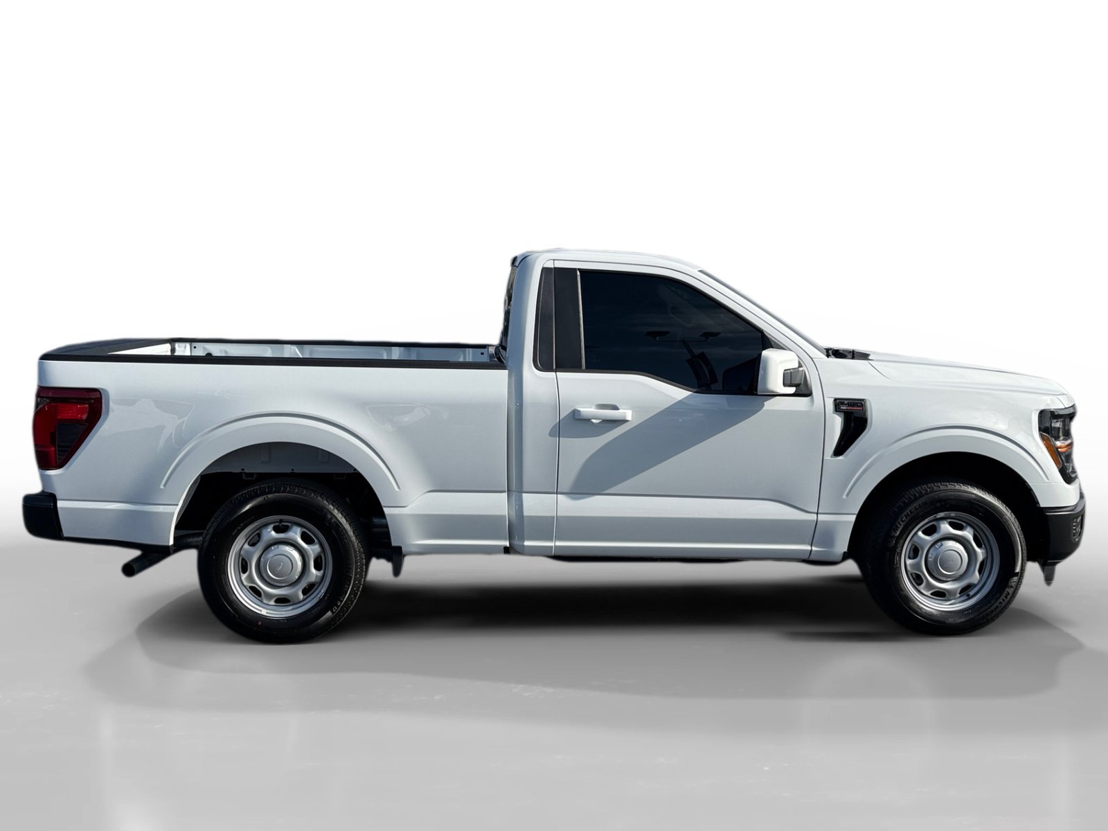 Certified Used 2026 Oxford White Ford XL image 6