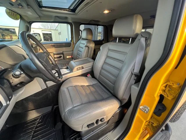 Used 2003 Yellow Hummer Base image 34