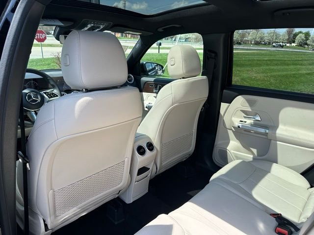 New 2026 Night Black Mercedes-Benz GLB 250 image 18