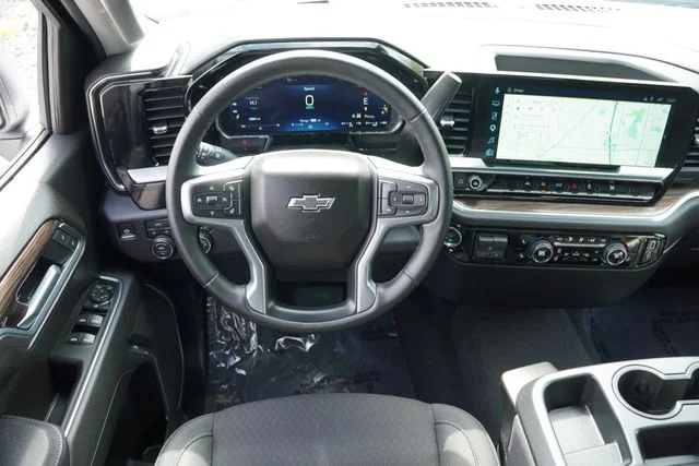 Used 2026 White Chevrolet RST image 22