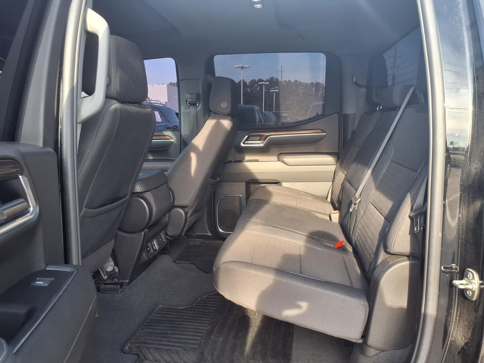 2025 Chevrolet Silverado 1500 photo 11 of 25