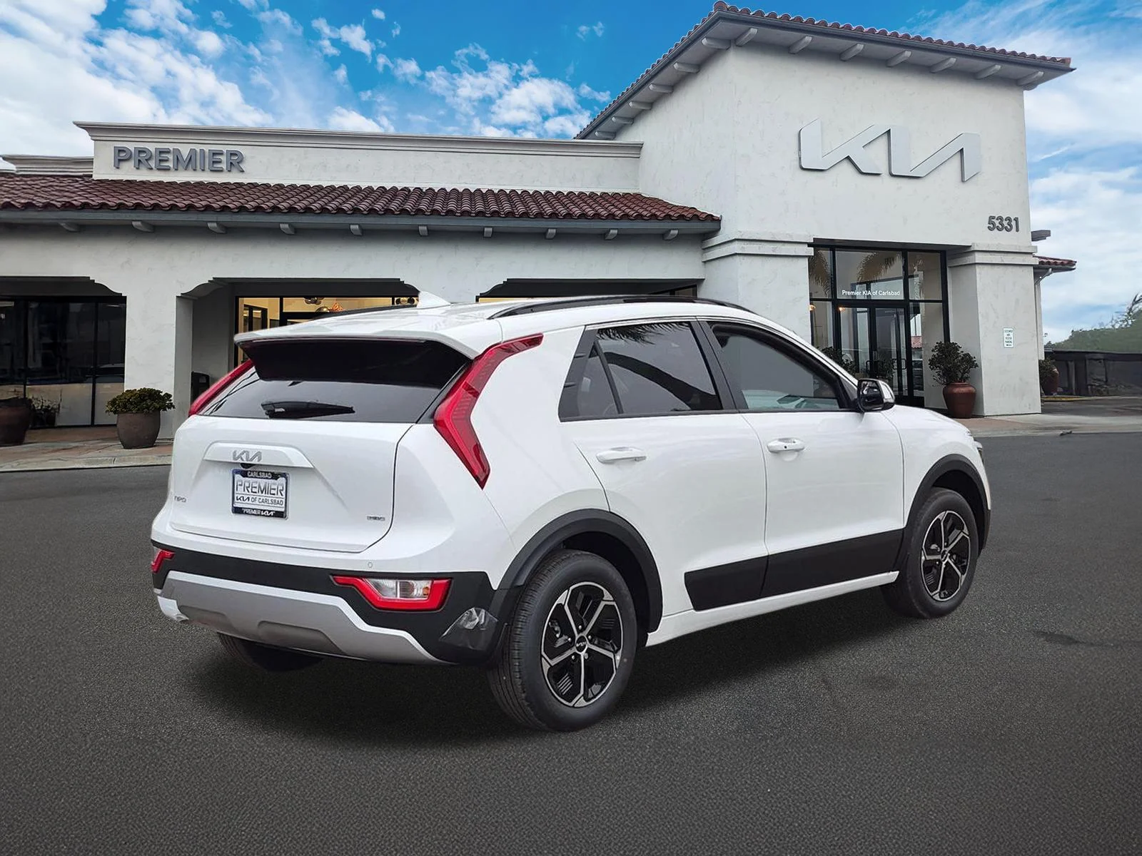 New 2026 Snow White Pearl Kia EX image 8