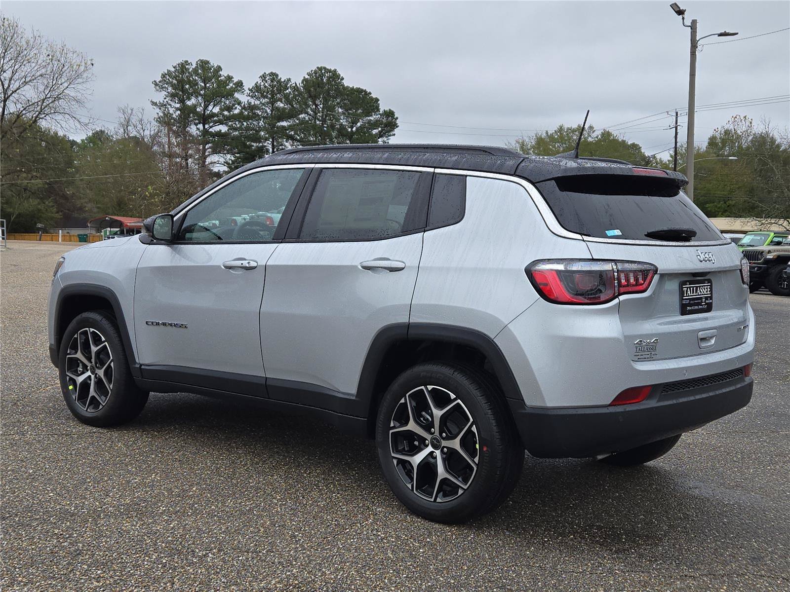 New 2026 Silver Zynith Metallic Clearcoat Jeep Limited image 10
