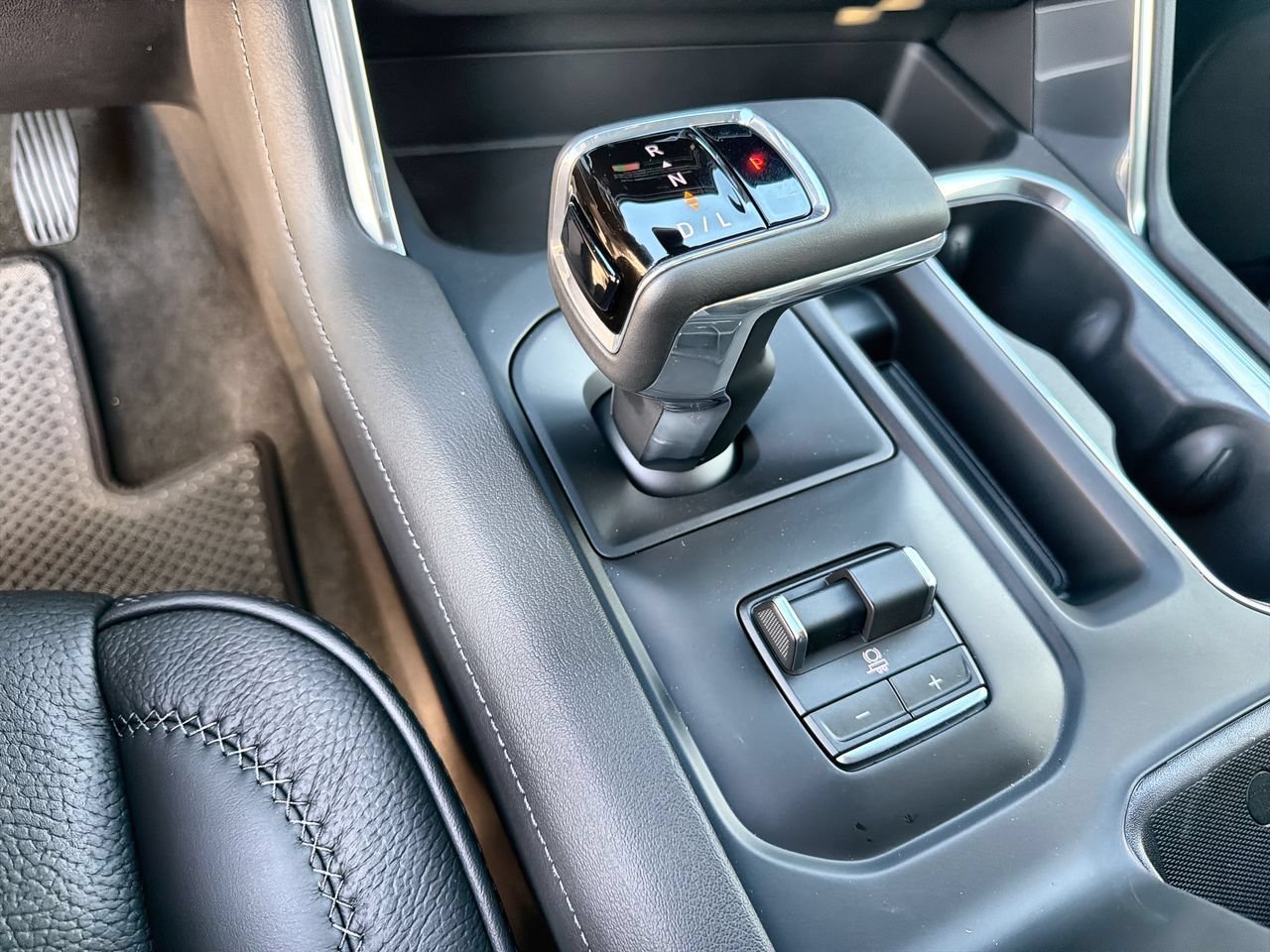 New 2026 Glacier White Tricoat GMC Denali image 14