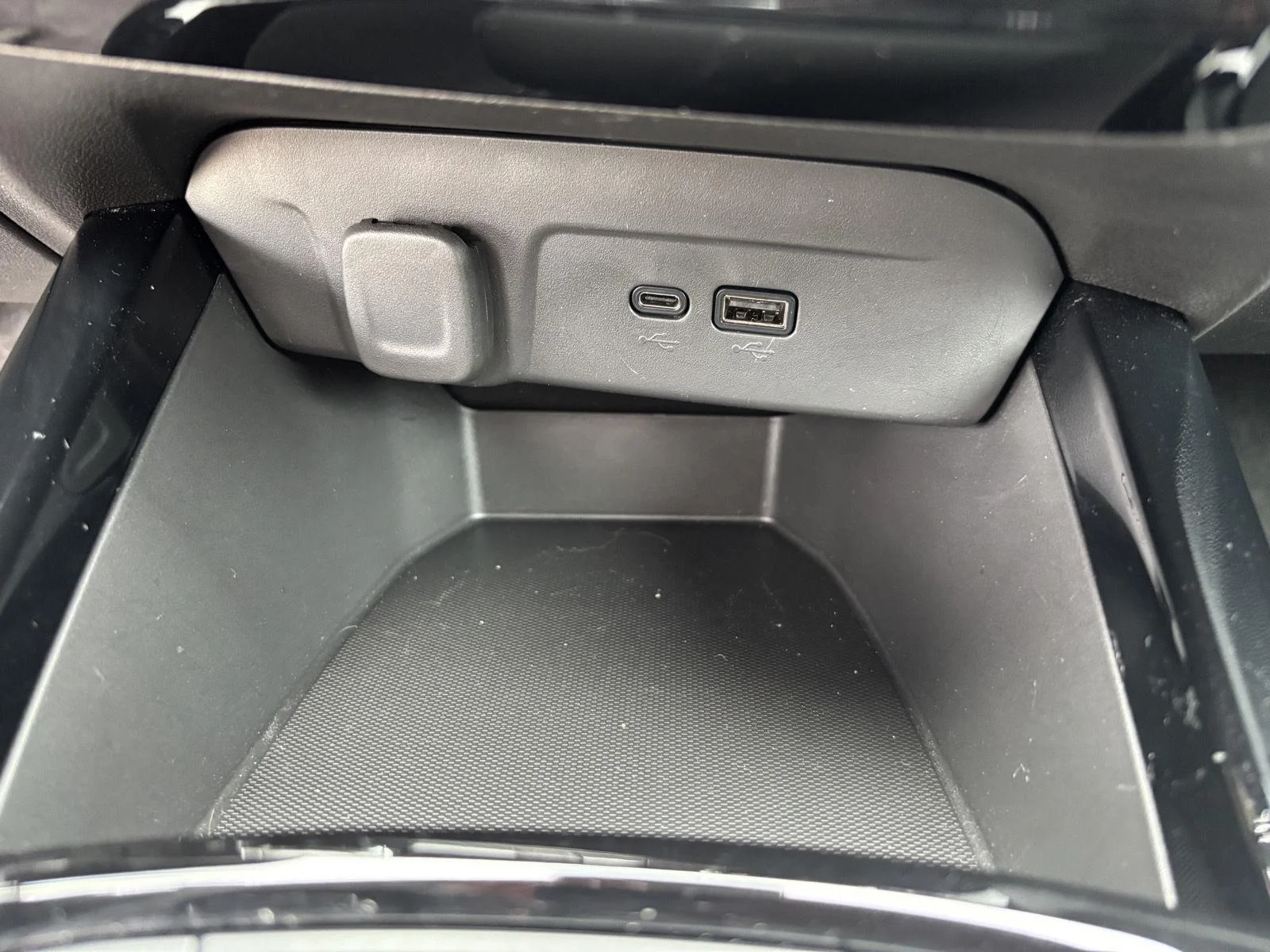 Used 2024 Crimson Metallic Chevrolet LT image 25