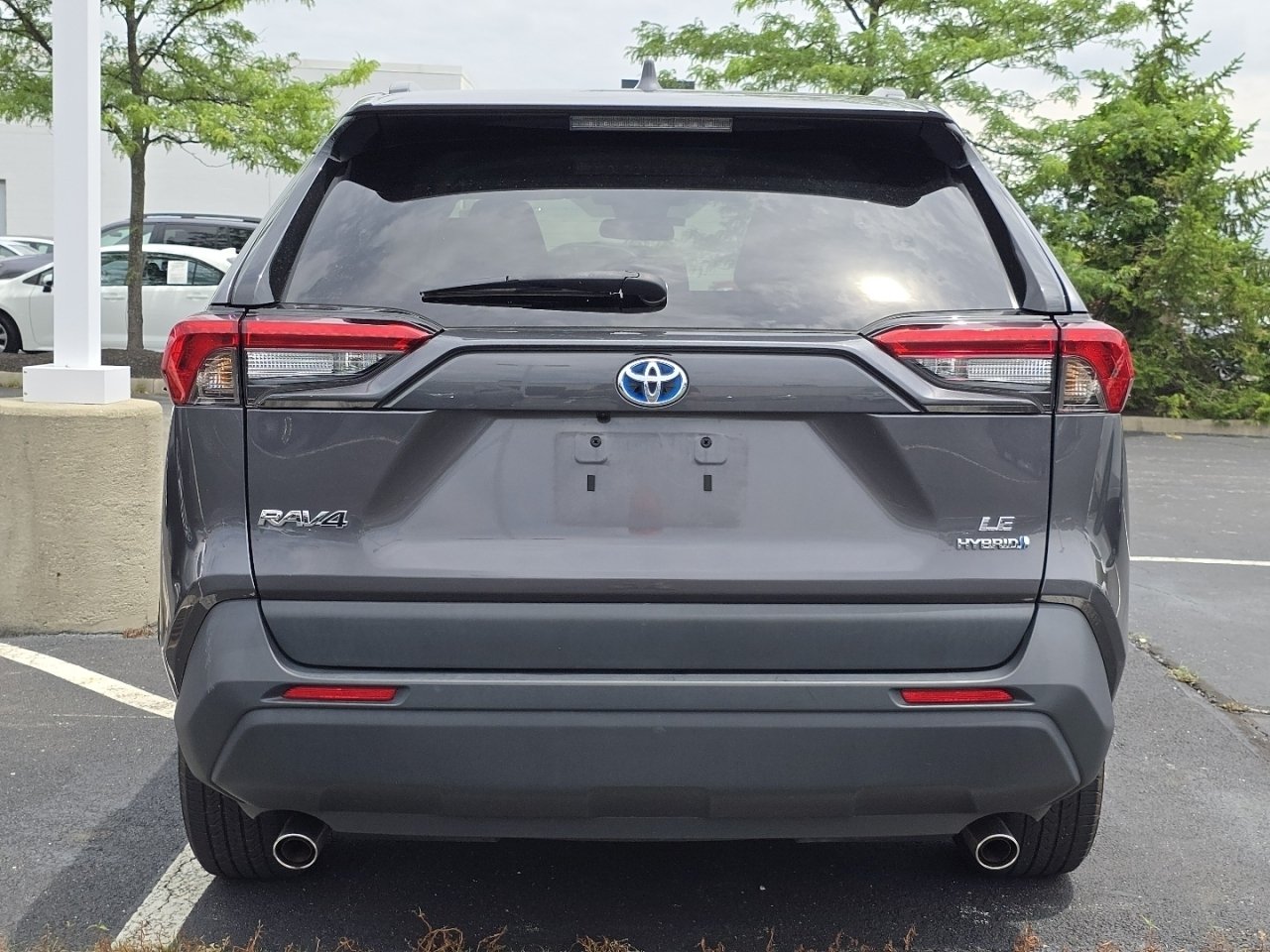 Used 2022 Gray Toyota LE image 6