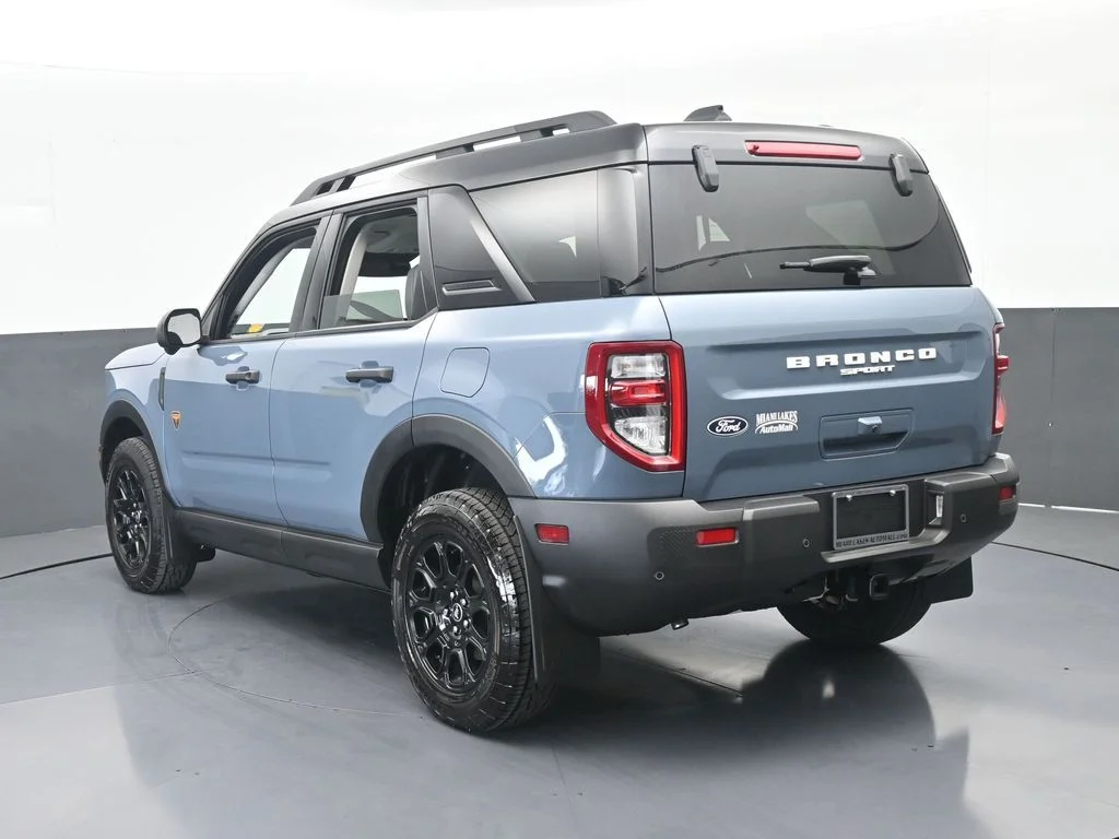 Used 2026 Azure Gray Metallic Ford Badlands image 4