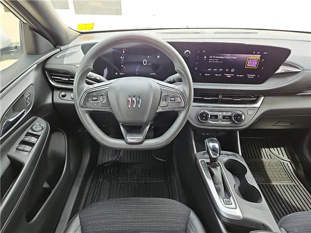 Used 2025 White Buick Preferred Front-Wheel Drive image 7